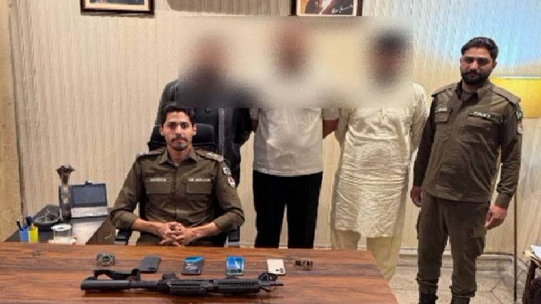 مصری شاہ :نیلی بتی والے تین جعلی اہلکار گرفتار