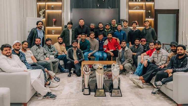  شاہین آفریدی کا اسلام آباد  میں اپنی رہائشگاہ پر افطار ڈنر