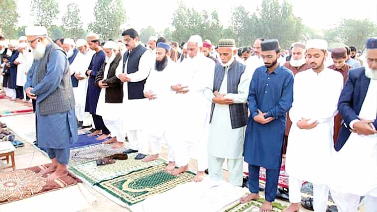 ڈاکٹر نثار احمد جٹ نے اپنے  حلقہ کی عوام کے ساتھ عید منائی 