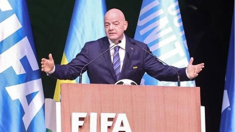  فٹبال ورلڈکپ طے شدہ شیڈول کے مطابق چاہتے ہیں :صدر فیفا