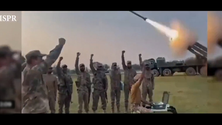  آئی ایس پی آر نے  یومِ پاکستان کے حوالے سے  خصوصی نغمہ جاری کردیا