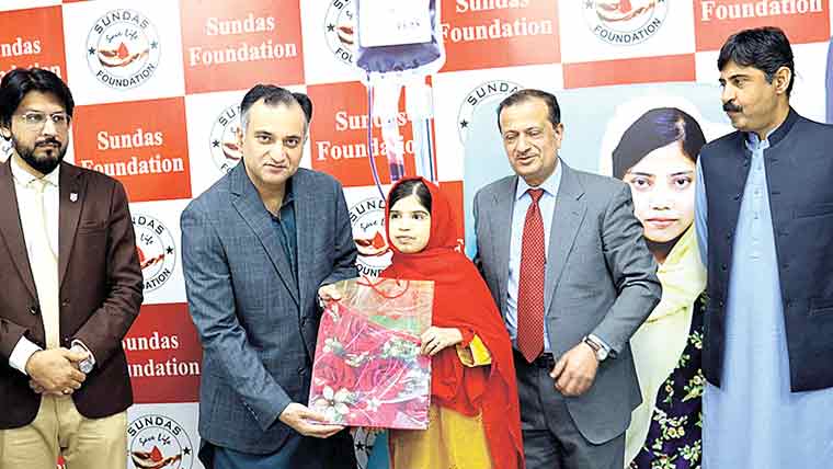 ریجنل پولیس آفیسرکا سندس  فاؤنڈیشن سرگودھا سنٹر کا دورہ 