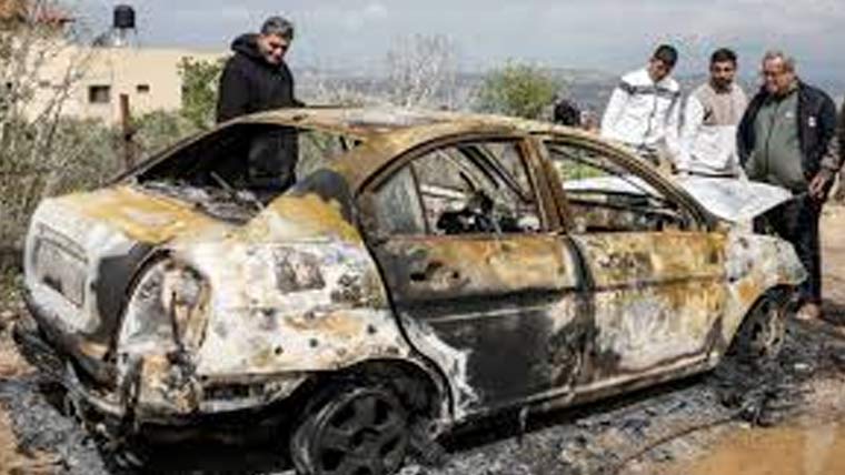 اسرائیلی آبادکاروں نے فلسطینیوں  کے گھروں ،گاڑیوں،طبی مرکز  کو آگ لگا دی ،کئی افراد زخمی 