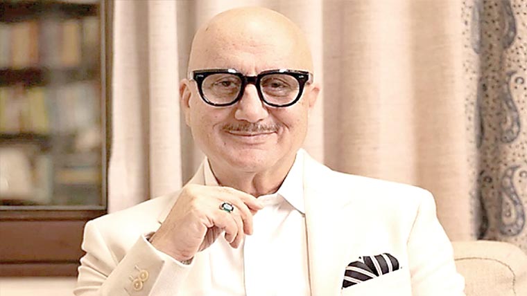  بال لگانے کیلئے مجھے رقم کی پیشکش کی گئی، میں نے انکار کردیا:انوپم کھیر