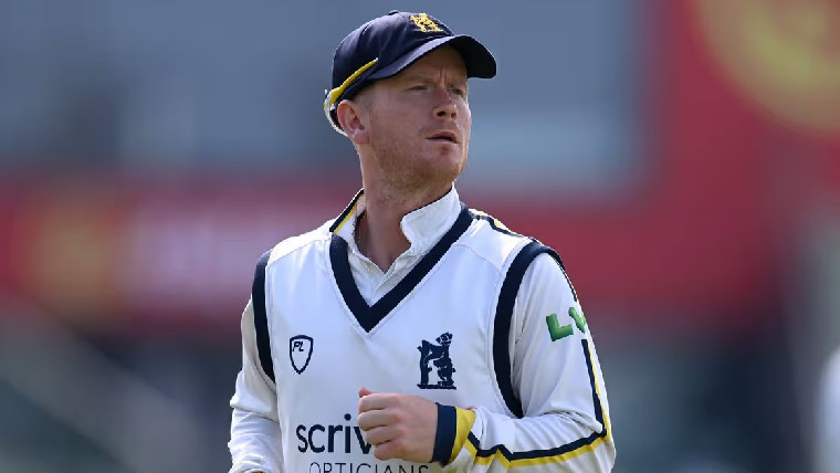 انگلش کاؤنٹی واروکشائر کے کپتان ایلکش ڈیویز مستعفی 