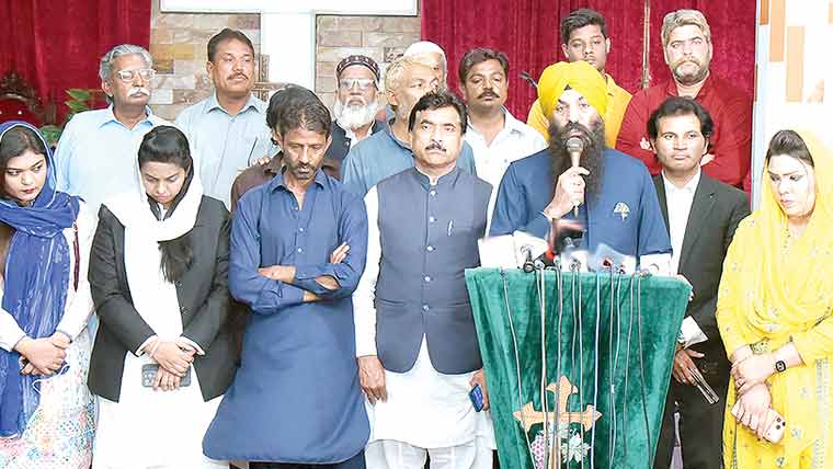 کتے کاٹے سے بچی کی ہلاکت‘ پی پی کا قانونی کارروائی کااعلان 