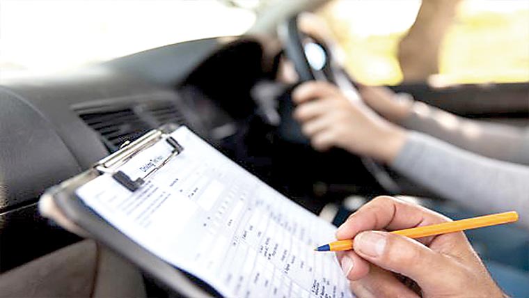 9سال، 139 کوششوں کے بعد ڈرائیونگ ٹیسٹ پاس 