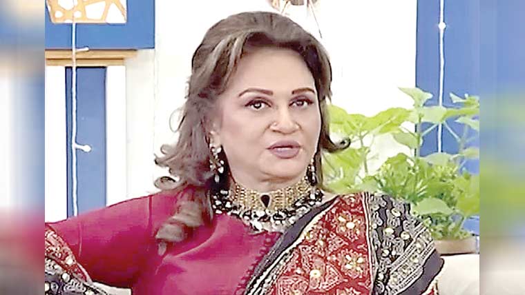 پہلی عید پر سسرالیوں نے منہ ہی نہ لگایا : بشری انصاریٰ