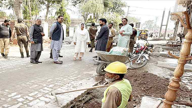بیوٹیفکیشن منصوبوں میں سست روی برداشت نہیں:عائشہ رضوان 
