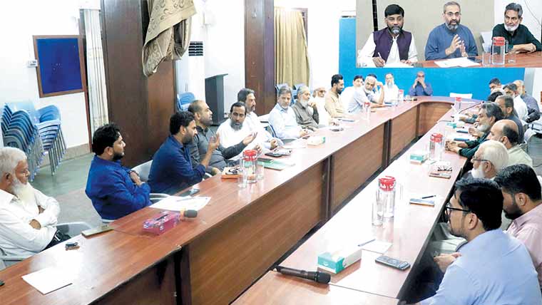 واٹر کارپوریشن اور سالڈ ویسٹ ٹاؤنز کے تحت کرنیکا مطالبہ