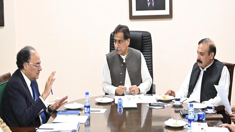  سپیکر سے وفاقی وزرا اورنگزیب  اور طارق فضل کی ملاقات، کفایت  شعاری پالیسی پرتبادلہ خیال