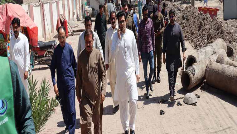  ڈی سی جھنگ کا پرانا چنیوٹ روڈ کا دورہ، معیار یقینی بنانیکی ہدایت