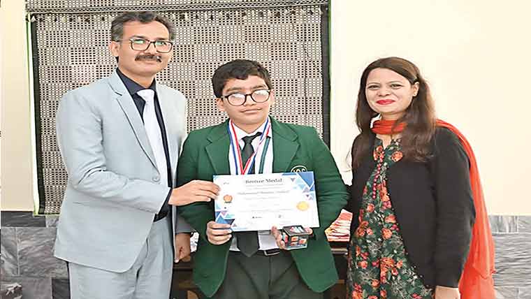  ابراہیم ماہتاب کی انٹر نیشنل کینگرو  لنگو سٹک کا نٹیسٹ میں پہلی پو زیشن 