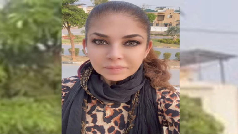  شوگر ڈیڈی سے تعلقات جیسی گفتگو  معاشرے کیلئے نقصان دہ :مشی خان