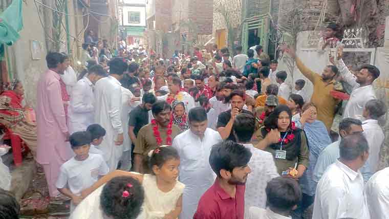 پام سنڈے جوش و خروش سے منایا گیا، سرگودھا میں جلوس