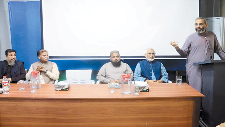 طلبہ کی تعلیمی نسل کشی قبول نہیں، منعم ظفر خان  