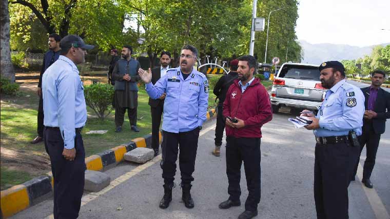 آئی جی کا ریڈزون کا دورہ ،سکیورٹی انتظامات کا جائزہ لیا 