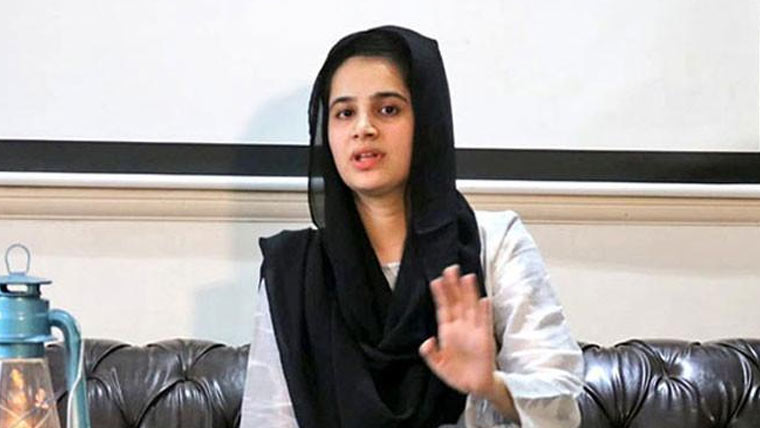 حوصلے بلند،دادا،چچا اور والد کے  قتل کا انصاف لینے کیلئے فیصلہ  چیلنج کرونگی مجھے روتا دیکھنا ان سرداروں کی حسرت ہی رہے گی:ام رباب