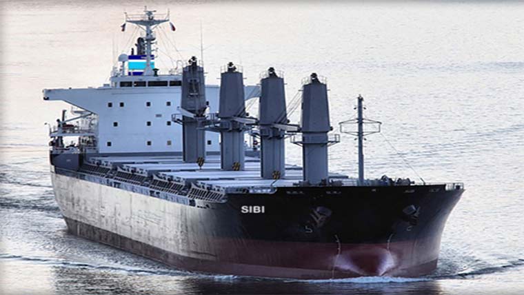 تیل بردار بحری جہاز کراچی  پورٹ پہنچ گیا، ایک آج آئیگا