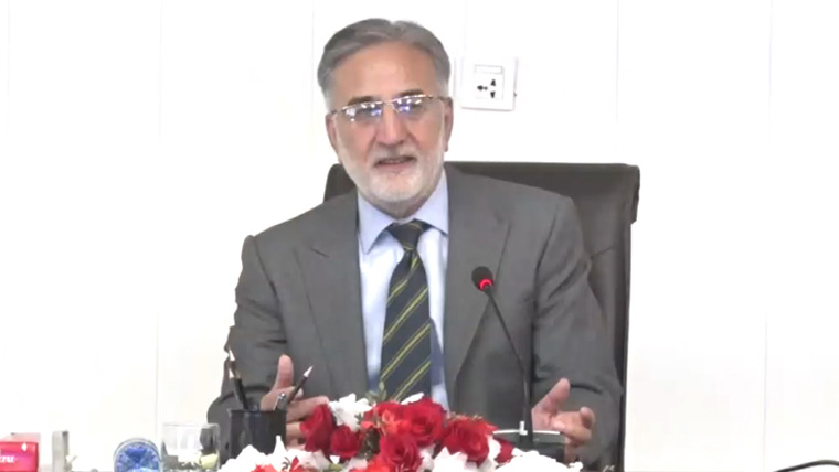 چیئرمین نیب نذیر احمدکی مدت ملازمت میں توسیع کیخلاف قانونی نوٹس جاری 