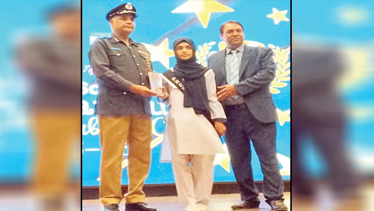 الائیڈ سکول فیض کیمپس کے پوزیشن  ہولڈرز طلبہ میں انعامات تقسیم 
