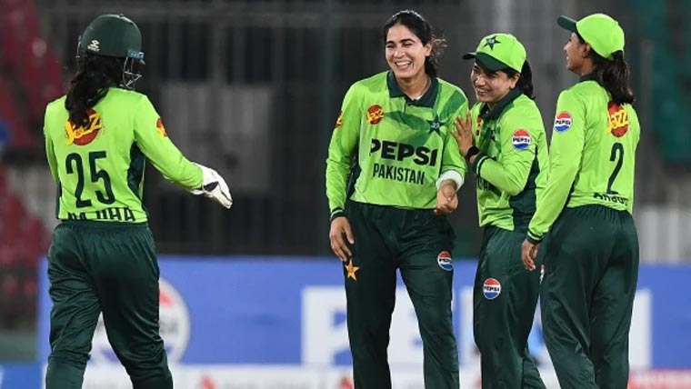 پاکستان ویمنز نے زمبابوے کیخلاف کئی ریکارڈز بنا ڈالے