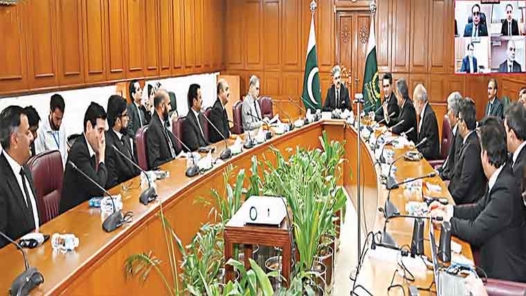  عدالتی اصلاحات کیلئے بار اور بینچ میں مکالمہ ناگزیر : چیف جسٹس  
