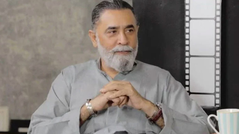 پوڈکاسٹ میں سگریٹ نوشی  شہزاد نواز تنقید کی زد میں