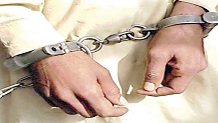 3اسلحہ بردار شکنجے میں آگئے 