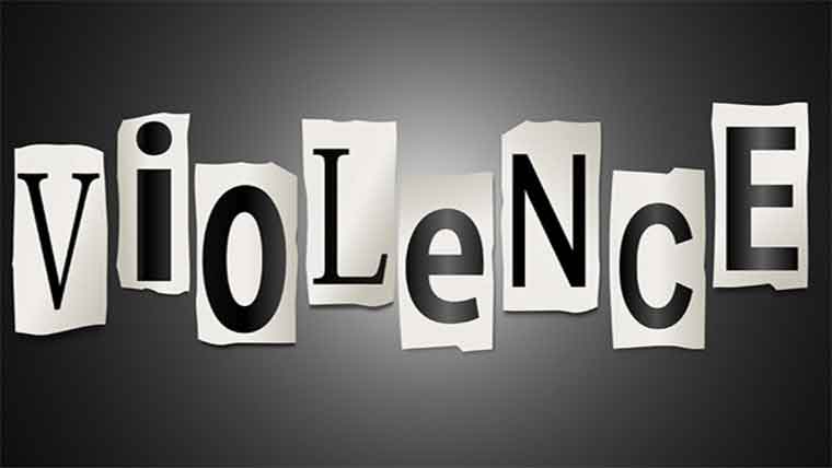 رشتہ کے تنازع پر میاں بیوی اور بیٹیوں پر تشدد