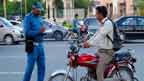 موٹرسائیکل پر بغیر ہیلمٹ سفرکرنیوالوں کیخلاف کاروائیاں تیز