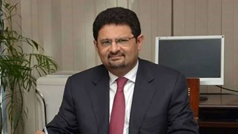  لیوی،ٹیکس بڑھانے پر پٹرولیم مصنوعات مہنگی ہوئیں:مفتاح 