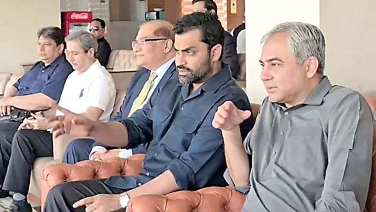  محسن نقوی نے بی سی بی حکام سے ملاقات کو اچھا قرار دیدیا