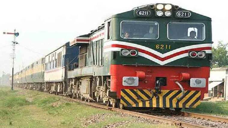 لاہور ریلوے ٹرینوں کے شیڈول میں جزوی تاخیر کا اعلان