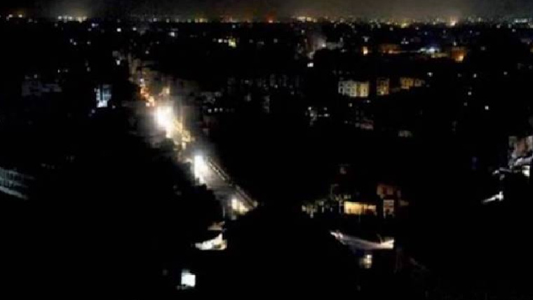 لاہور  میں  سرپلس بجلی  کے  باوجود3گھنٹے  لوڈ  شیڈنگ،شہری  پریشان