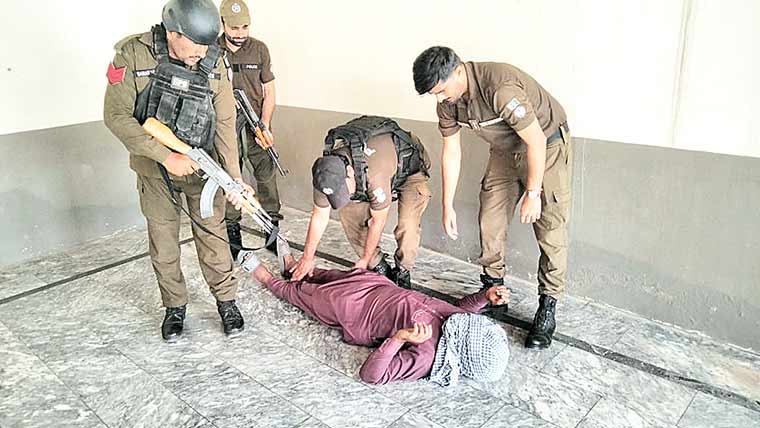 امام بارگاہ حسینیہ بوسال مصور میں  دہشتگردی سے نمٹنے کیلئے موک ایکسرسائز