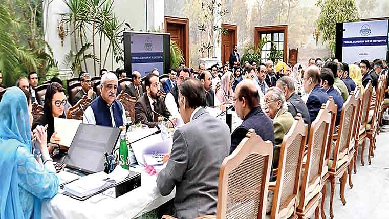  موٹر سائیکل ٹرانسفر فیس ختم، اپنا کھیت ، اپنا روزگار سکیم منظور : صنعتیں لگانے پر معاونت کرینگے ، مریم نواز