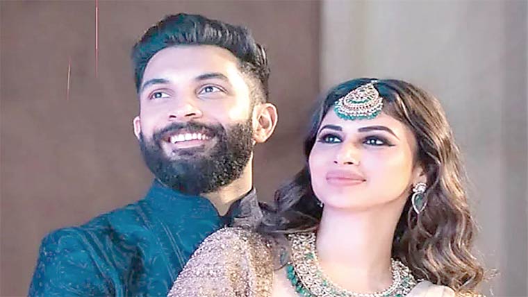 مونی رائے اور سوراج نمبیار نے بلآخر علیحدگی کا اعلان کردیا