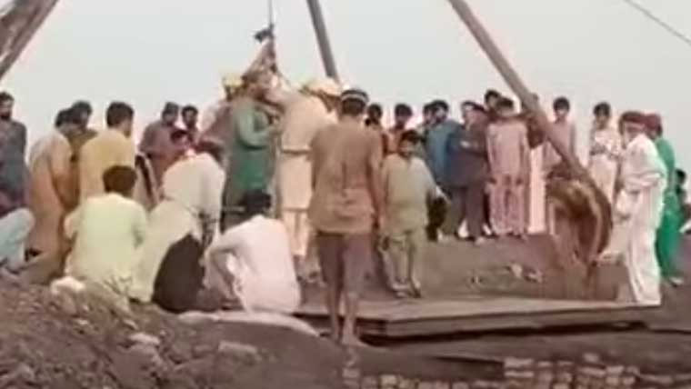 ٹھٹھہ:کوئلے کی کان میں مٹی کا تودہ گرنے سے 4مزدور دب کر جاں بحق 