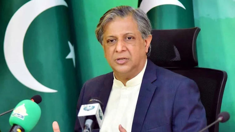 فی الحال 28 ویں ترمیم کے آثار نہیں : پہلے پارلیمنٹ میں اتحادیوں سے مشاورت کرینگے، اگر ان کی طرف سے سگنل ملا تو پھر رہنمائی اور مشاورت ہوگی : وزیر قانون 