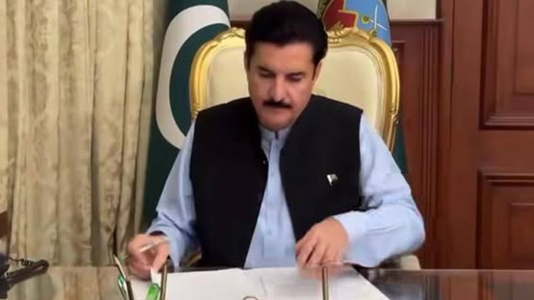  خیبرپختونخوا کابینہ میں توسیع   6وزرا، 4 مشیر،8 معاونین  خصوصی شامل ،گورنر نے منظوری دیدی