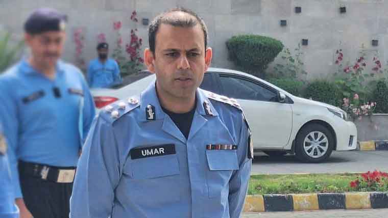 ڈی آئی جی سکیورٹی کا اردل روم ،افسروں کے مسائل سنے 
