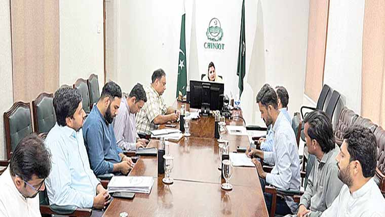 ترقیاتی منصوبوں کو مقررہ وقت پر مکمل کیا جائے :ڈی سی 