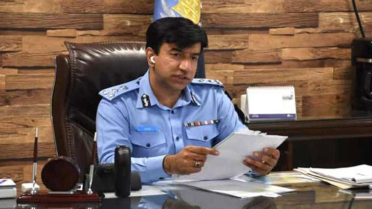 ڈی آئی جی اسلام آباد کا اردل روم  پولیس افسران کے مسائل سنے