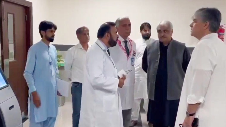  شیخ زید ہسپتال :منصوبوں پر کام تیز کرنے کا حکم