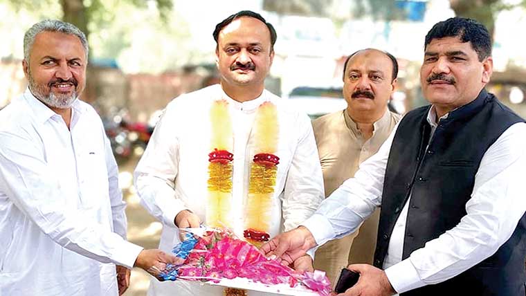  خوشحالی اور استحکام نوجوان نسل  اور تعلم یافتہ معاشرے سے وابستہ  آر پی او ڈیرہ اسماعیل خان 
