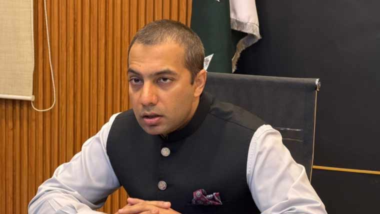 ڈپٹی کمشنر خوشاب کا ڈی ایچ کیو ہسپتال  خوشاب کیمپس ٹوکا اچانک دورہ 