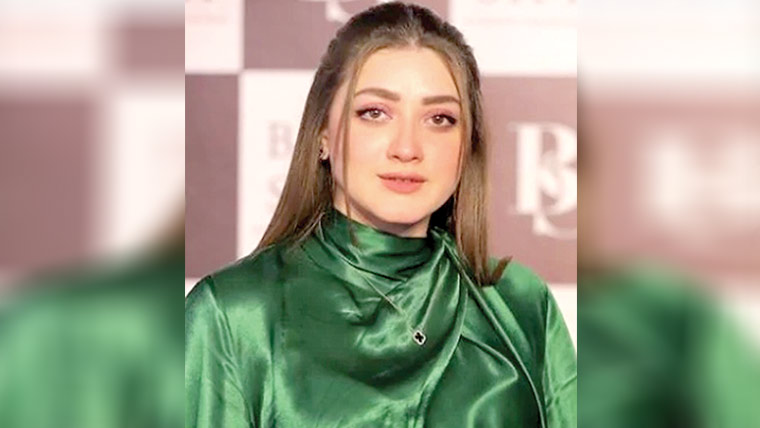  پولیس کا ایم پی اے کیخلاف مومنہ کی درخواست لینے سے انکار