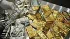 چاندی کی قیمت مستحکم، سونا 2200روپے تولہ سستا ہوگیا