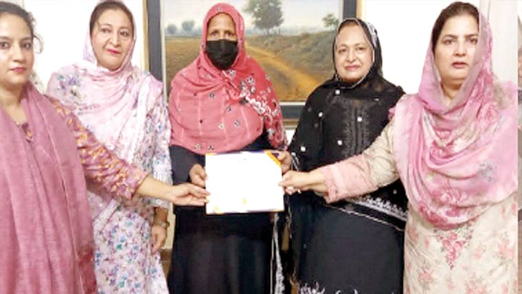 بیوہ خواتین کی فنی تربیت وقت کی اہم ضرورت،طاہرہ انجم